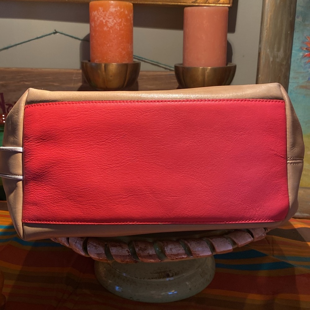 Coach Legacy Duffle - Taupe and Coral, two-way strap (22414) Large - Picture 9 of 16